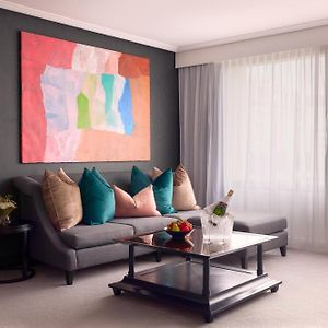 Signature Upper Floors King Suite